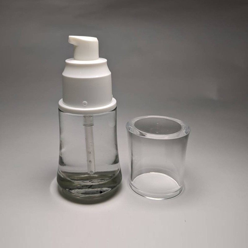 Custom color 30ml foundation glass bottle 20/410 plastic lotion pump transparent cap