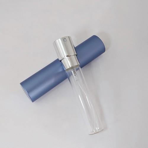 Must have item easy to carry empty 8ml twist up purse atomizer for fragrance or alcohol bottle packaging